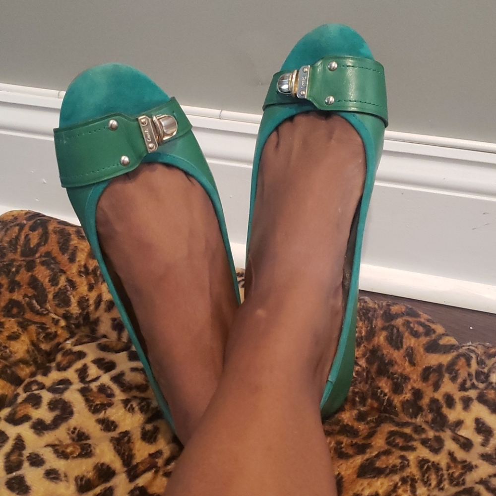 Coach flats